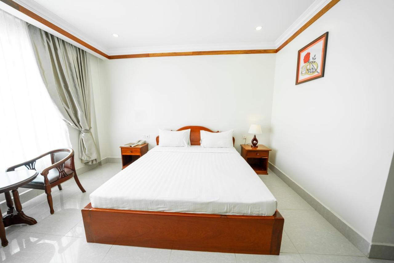Pursat Riverside Hotel & Spa Dış mekan fotoğraf