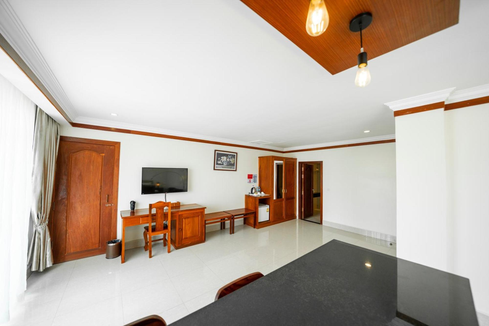 Pursat Riverside Hotel & Spa Dış mekan fotoğraf