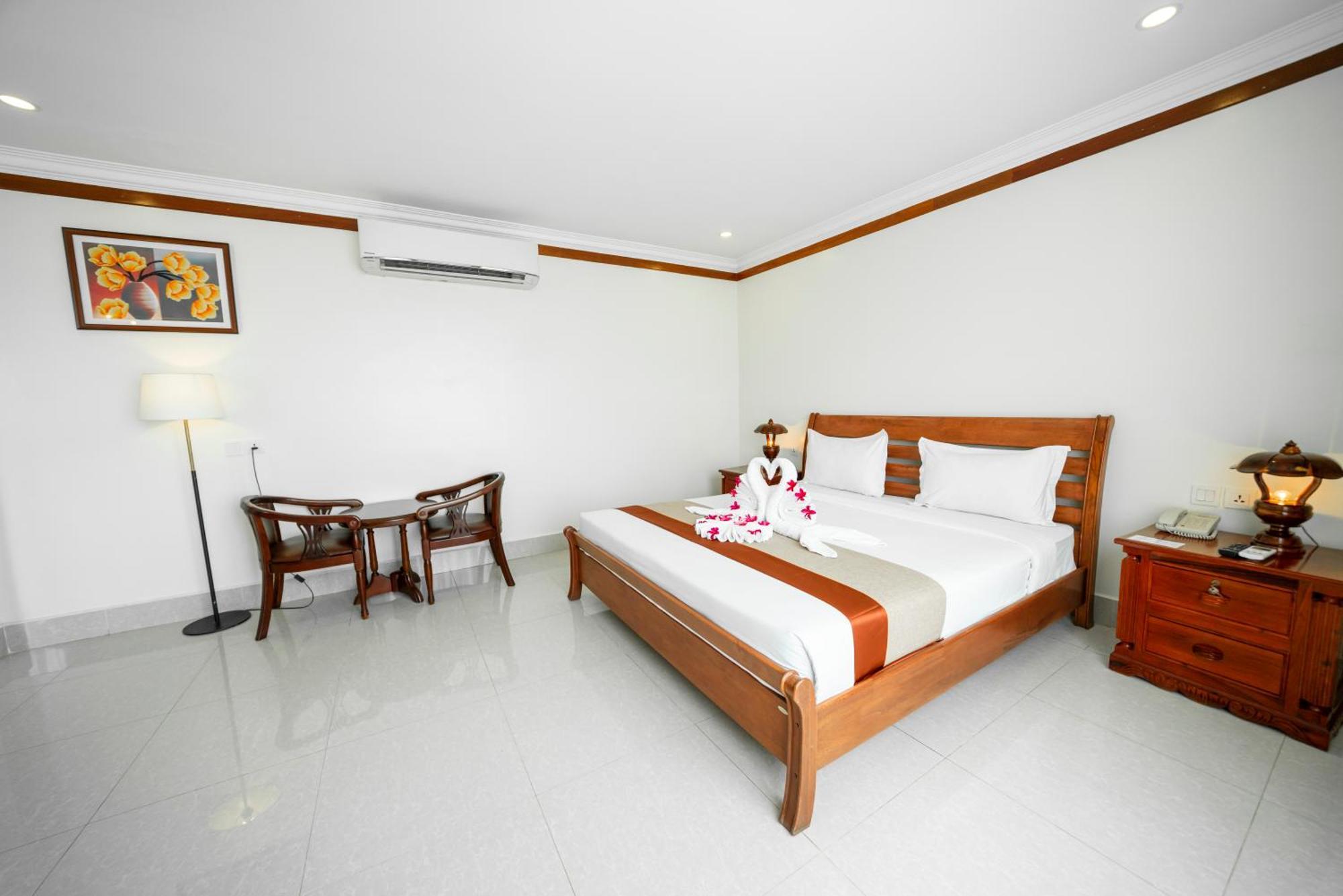 Pursat Riverside Hotel & Spa Dış mekan fotoğraf