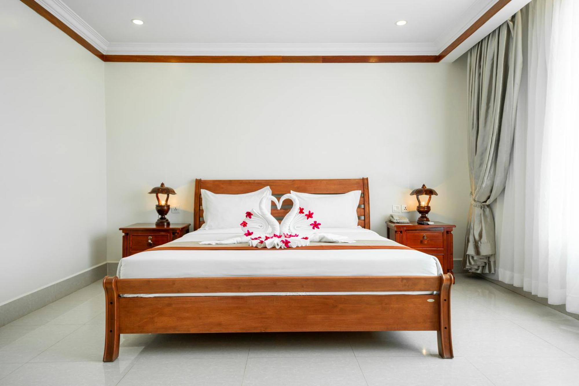 Pursat Riverside Hotel & Spa Dış mekan fotoğraf
