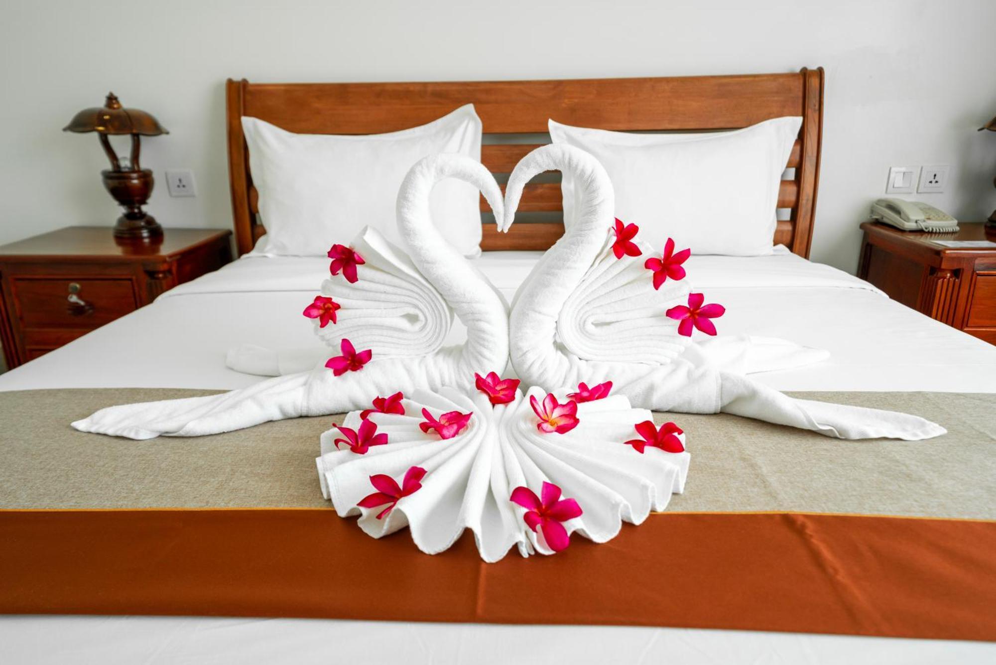 Pursat Riverside Hotel & Spa Dış mekan fotoğraf