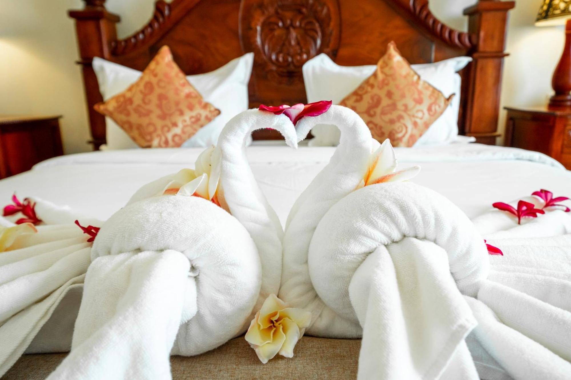 Pursat Riverside Hotel & Spa Dış mekan fotoğraf