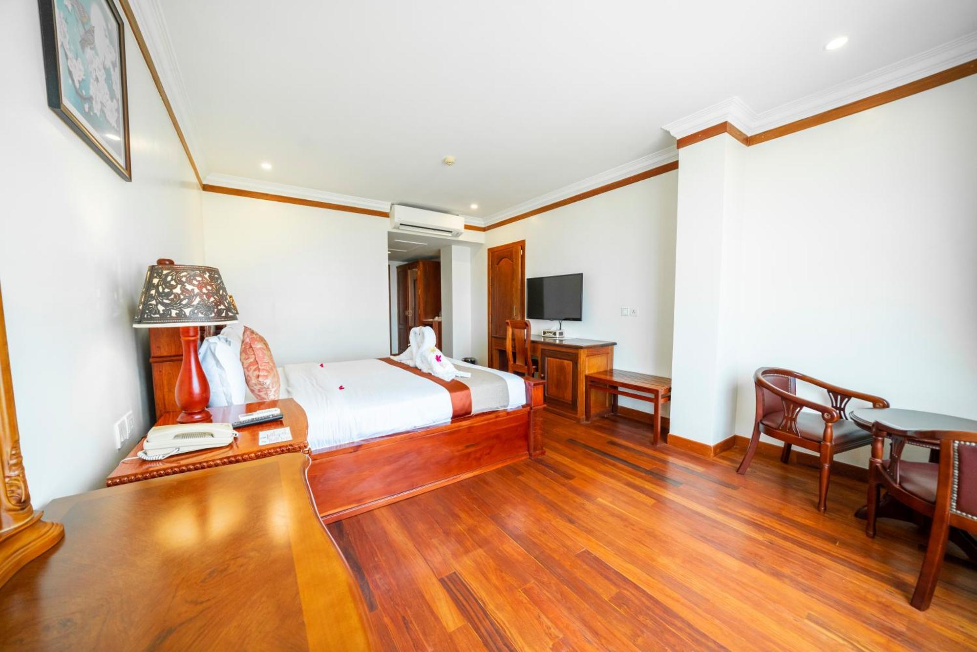 Pursat Riverside Hotel & Spa Dış mekan fotoğraf