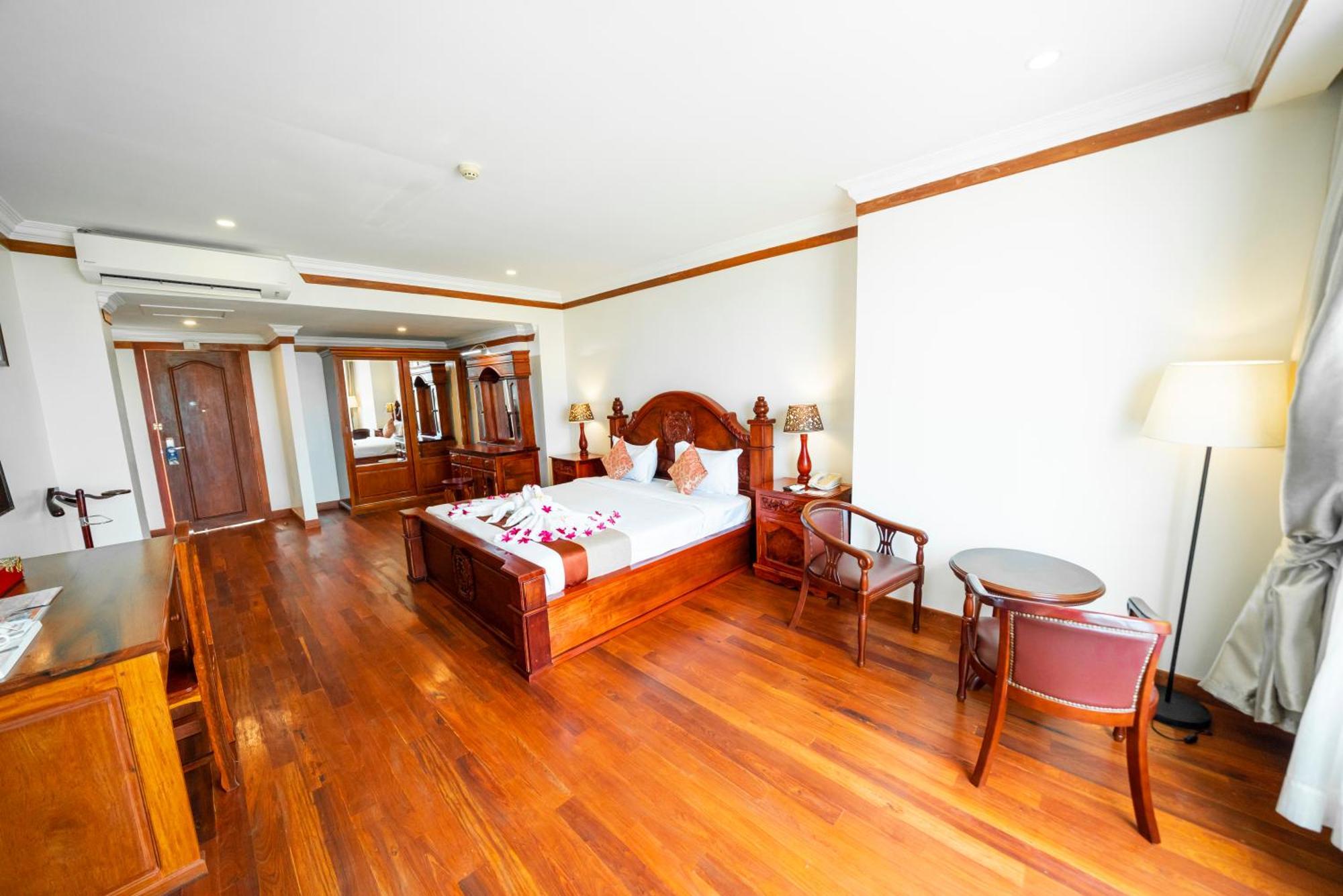 Pursat Riverside Hotel & Spa Dış mekan fotoğraf
