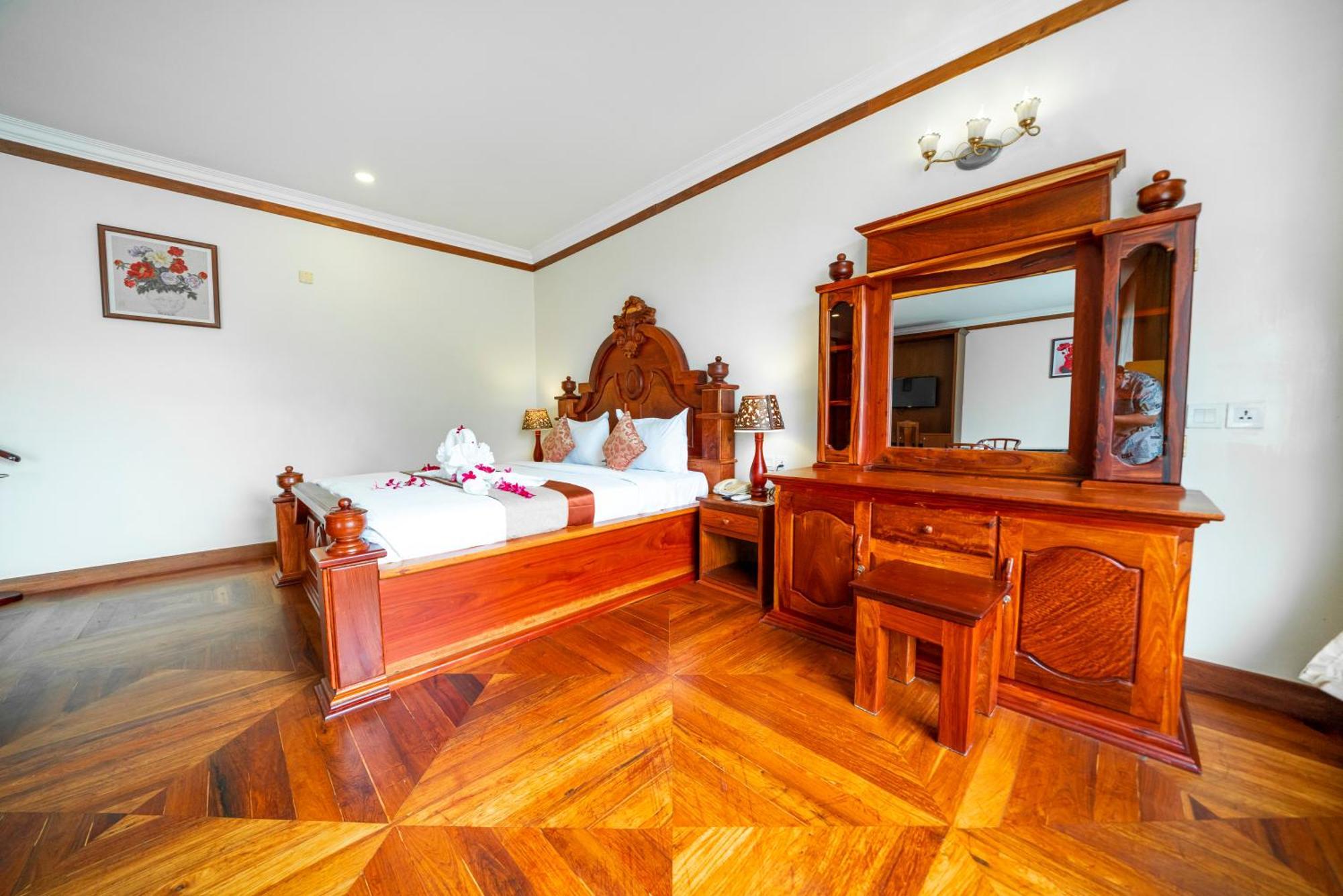 Pursat Riverside Hotel & Spa Dış mekan fotoğraf