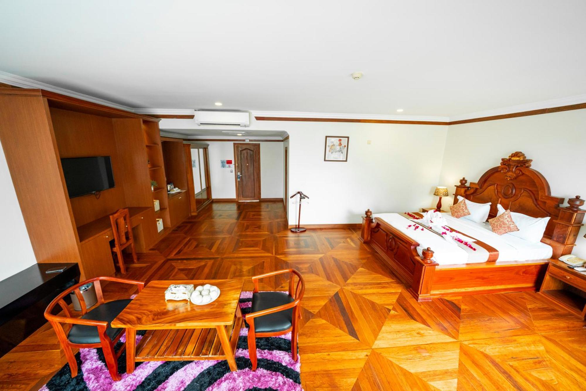 Pursat Riverside Hotel & Spa Dış mekan fotoğraf